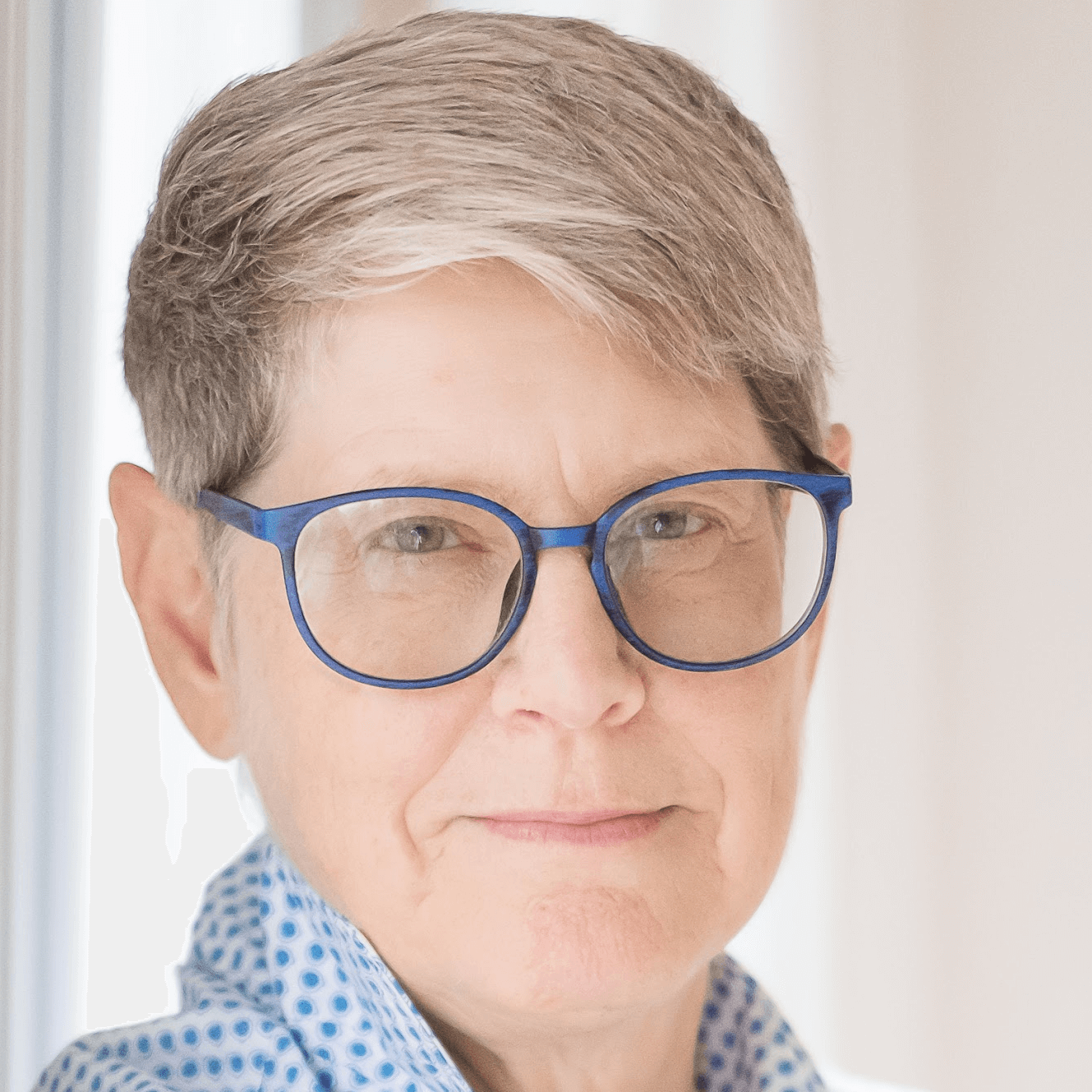 Wendy McGuire headshot square